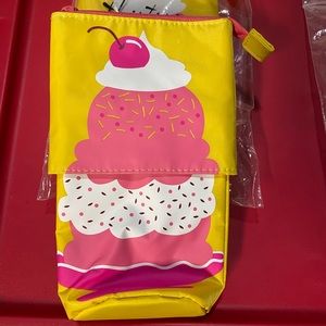 NWT HIDE AND PEEK POUCH